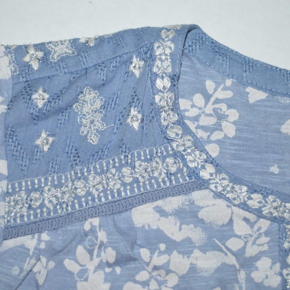 New LUCKY BRAND Top Floral Split Neck sz 1X Blue - Picture 6 of 8